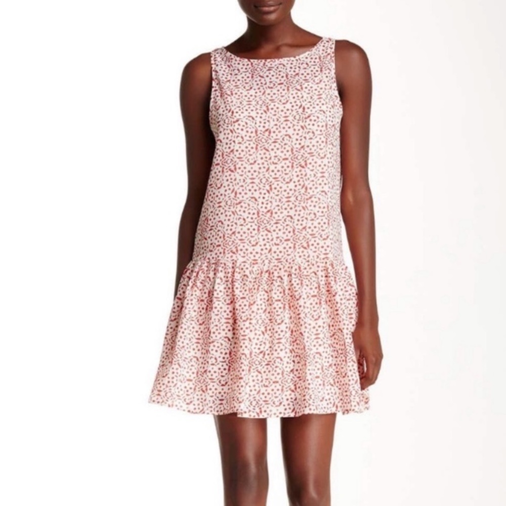 CUPCAKES & CASHMERE Anthropologie size med Drop Waist Connie Shift summer